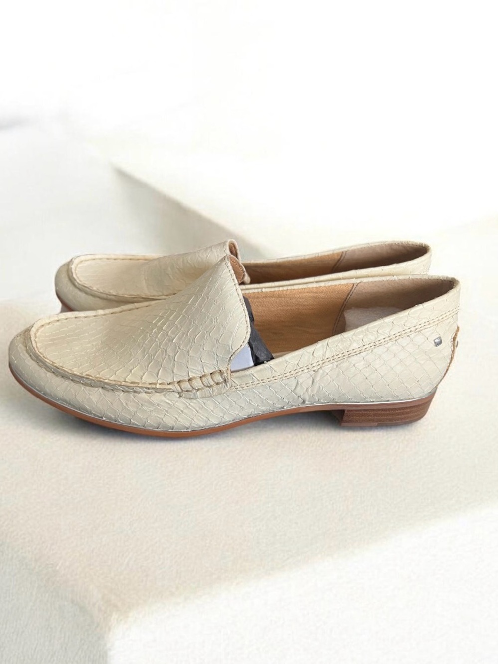 Dolce Vita Venka women's leather driving loafers/moccasins, size 8 1/2